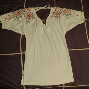 Gorgeous embroidered blouse